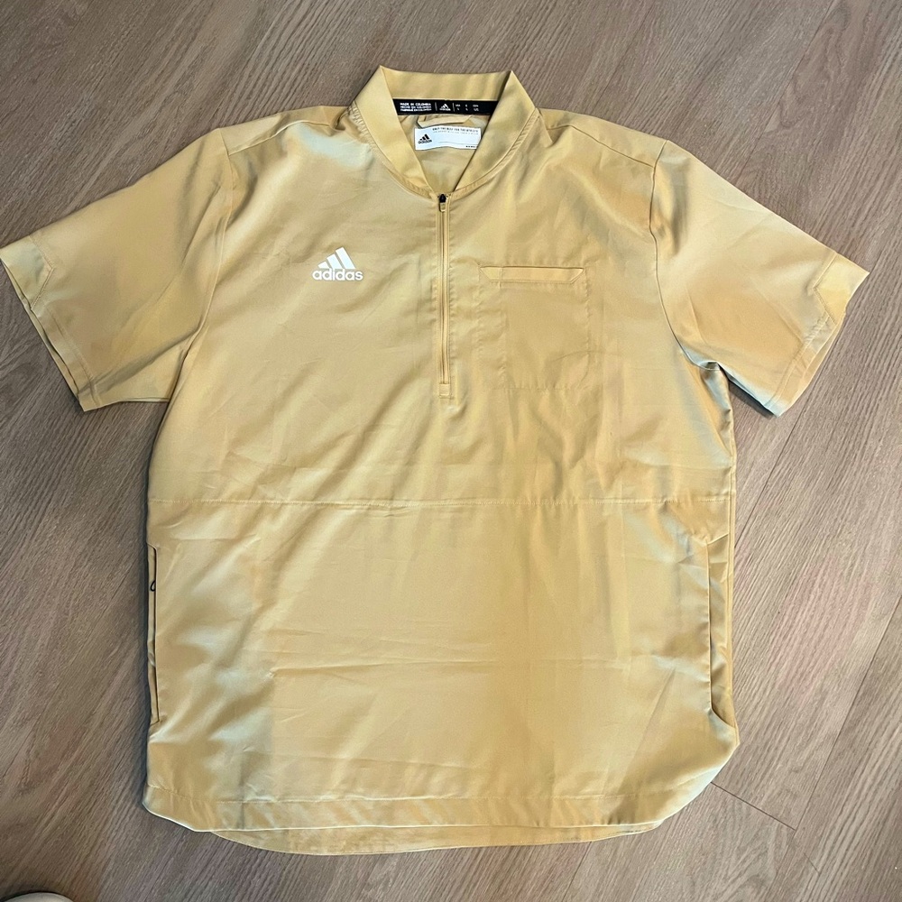 Adidas Under the lights pullover shell in sand color size L nice clean 👍🏼